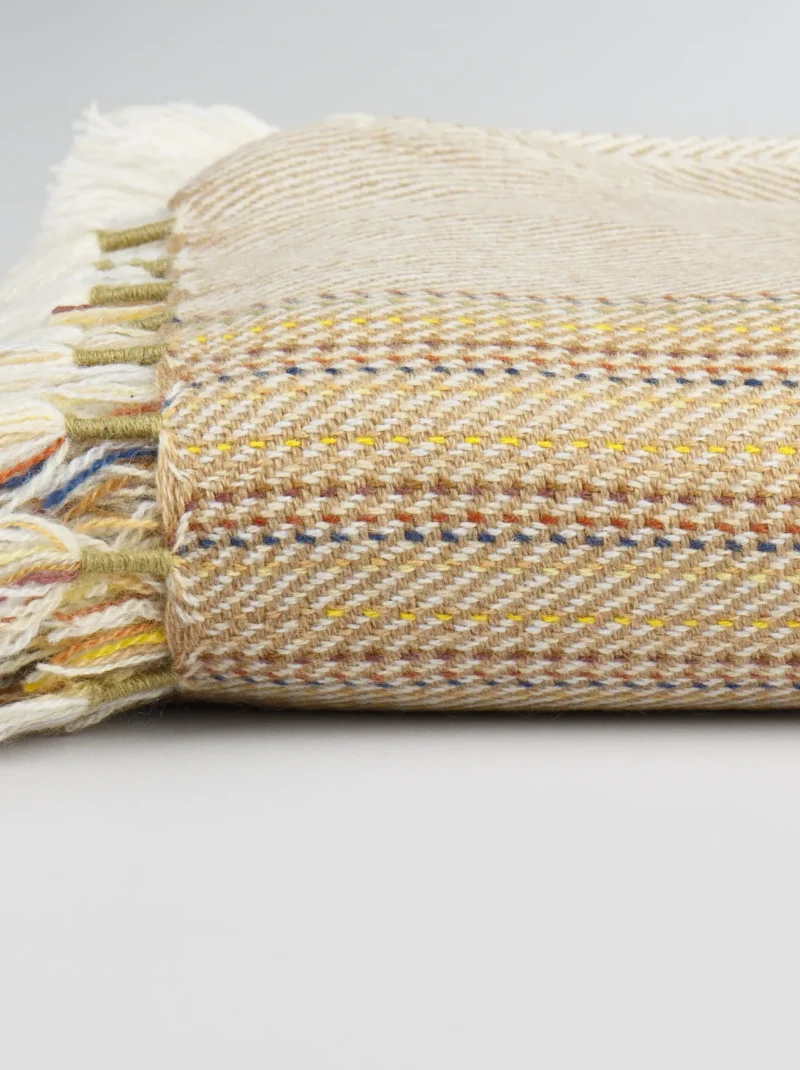 LARGE THROW TWILL 4 PLY NS223