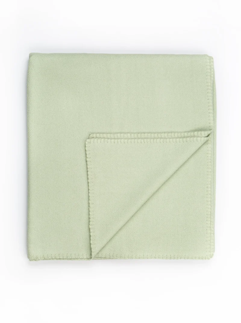 LARGE THROW WEFT BACK 4 PLY NS229