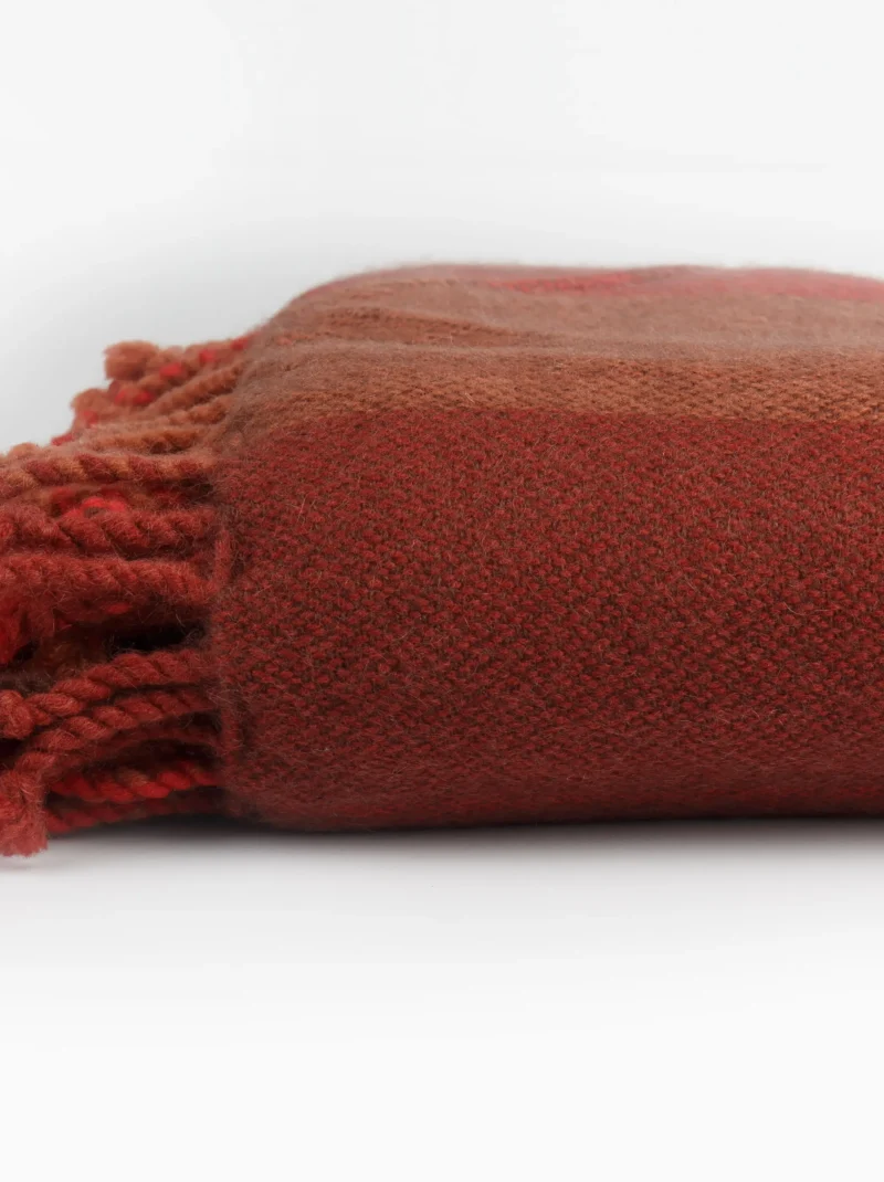 LARGE THROW WEFT BACK 2 PLY NS216