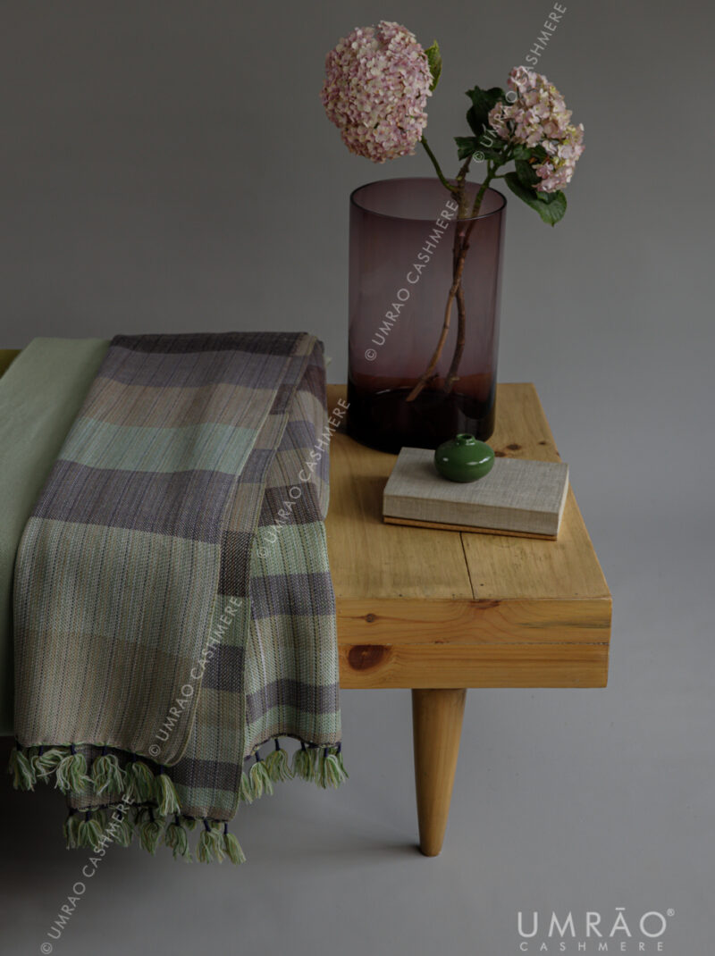 SHAWL TWILL 2 PLY NS203