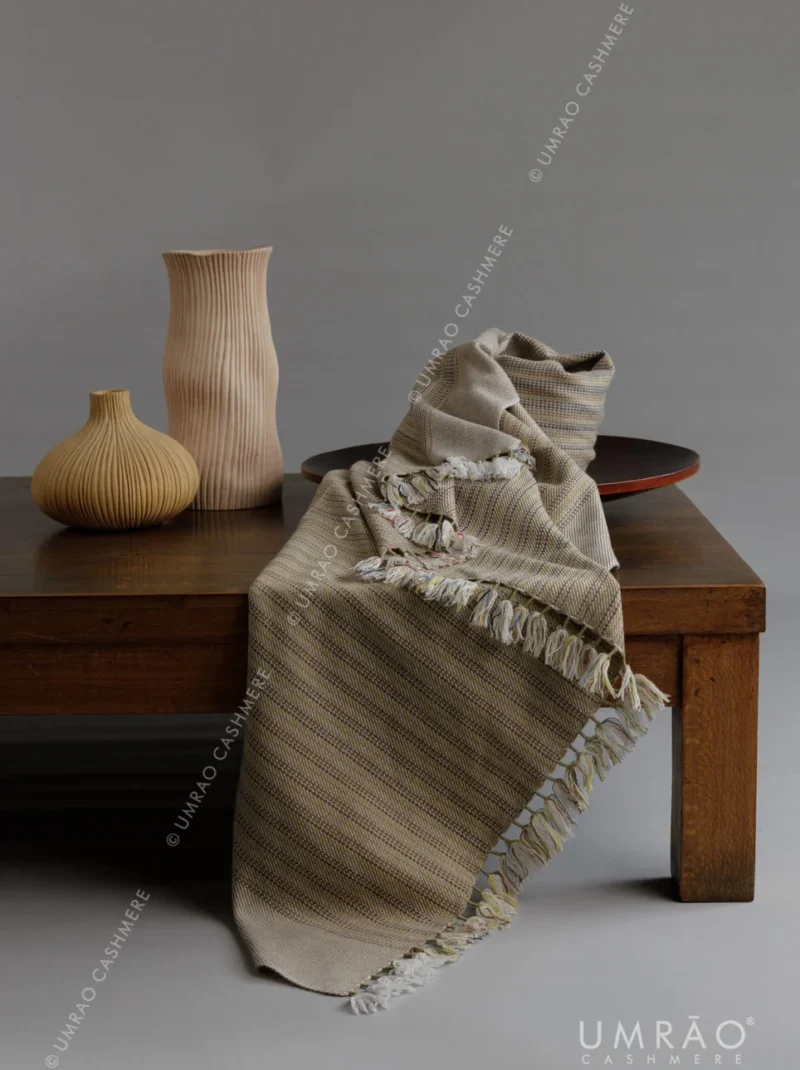 LARGE THROW TWILL 4 PLY NS223