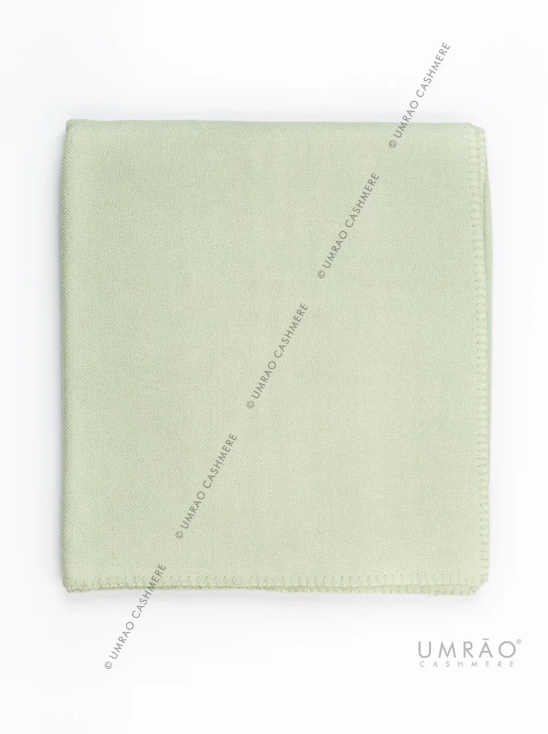 LARGE THROW WEFT BACK 4 PLY NS229